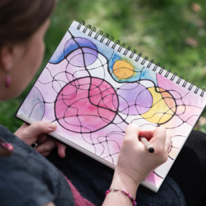 Workshop neurografické kreslení s Klárou Hrubou POD KROVY
